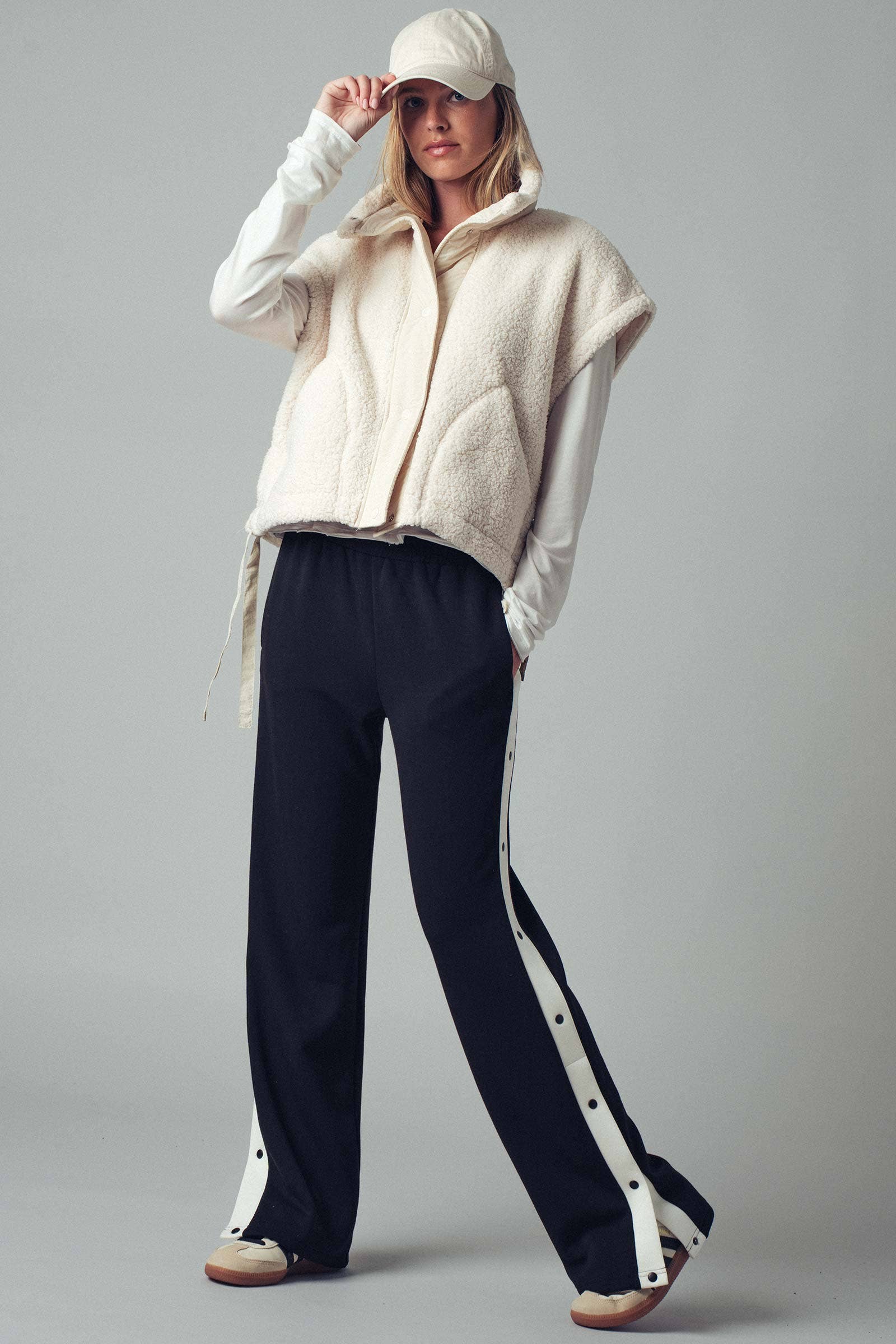 Quilted Collar Boxy Sherpa Vest: BLACK