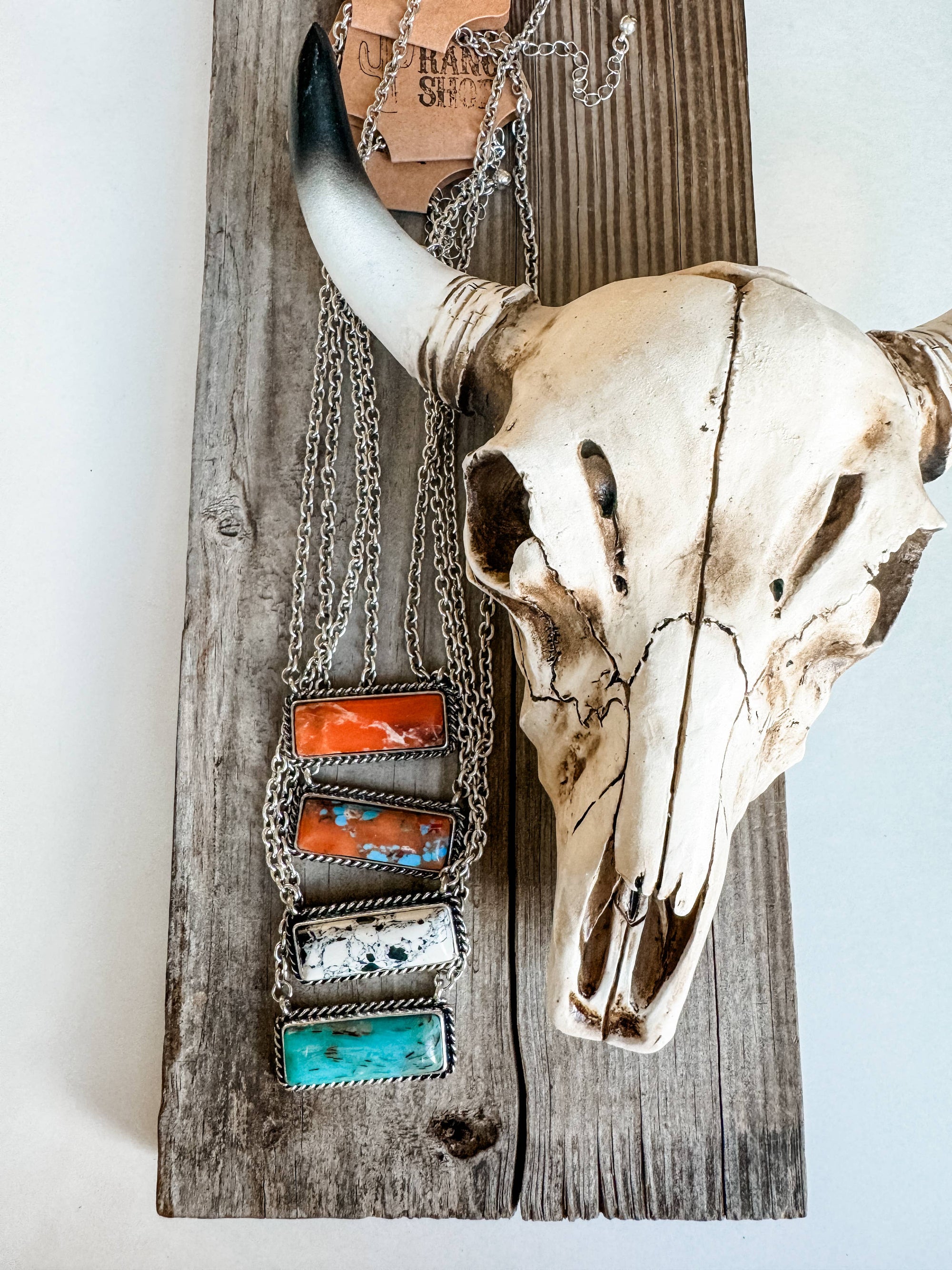 Western Semi Stone Bar Necklace: WHITE