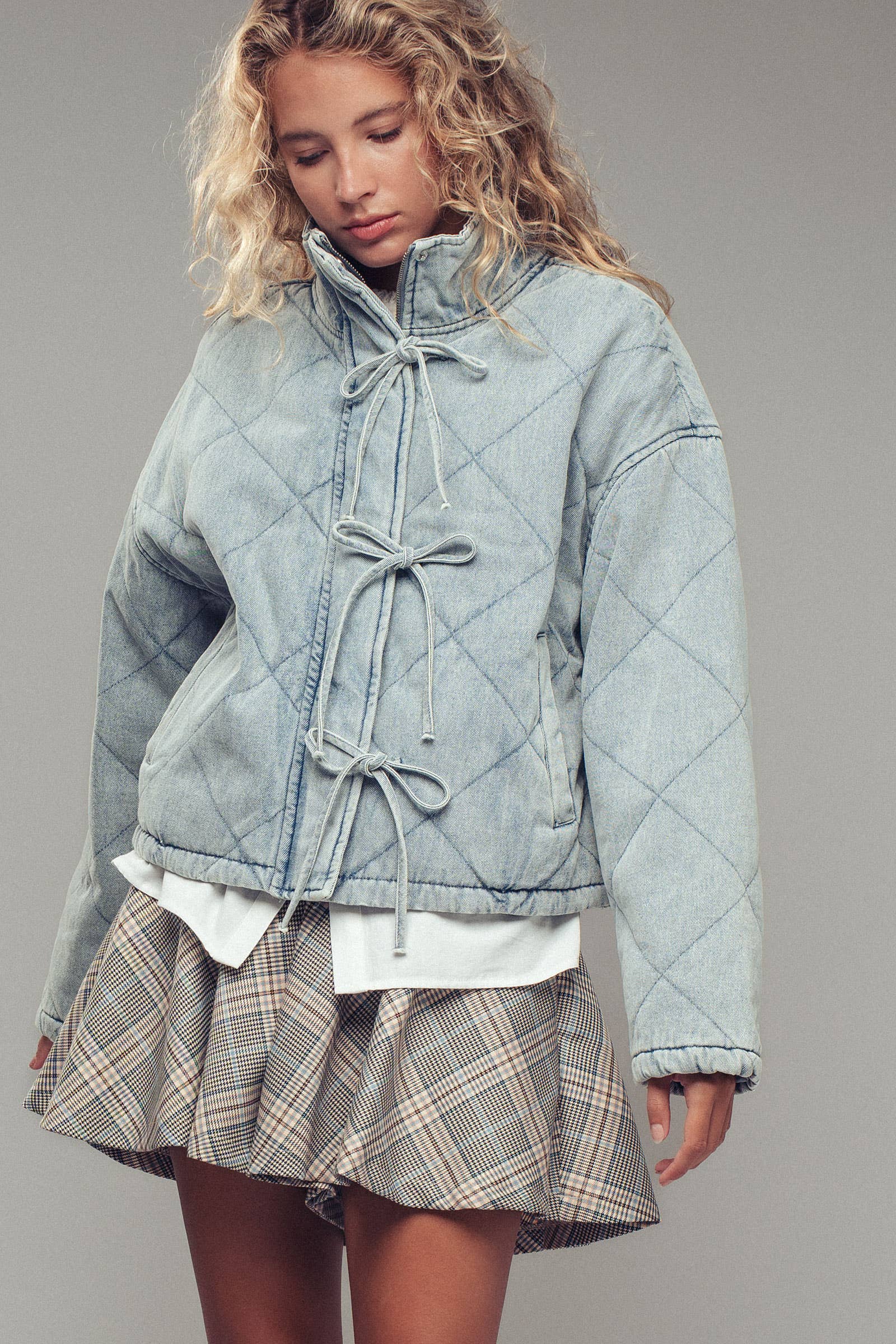 Oversized Quilted Denim Tie-Front Jacket: LT DENIM