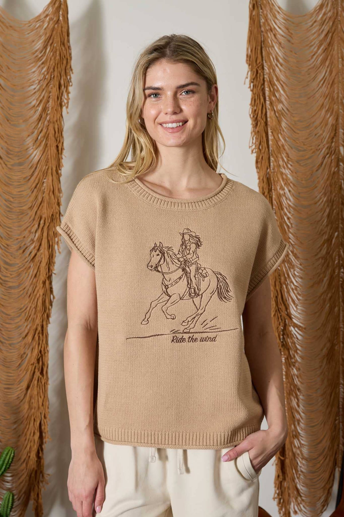WESTERN EMBROIDERY SHORT SLEEVE KNIT SWEATER: DARK BROWN