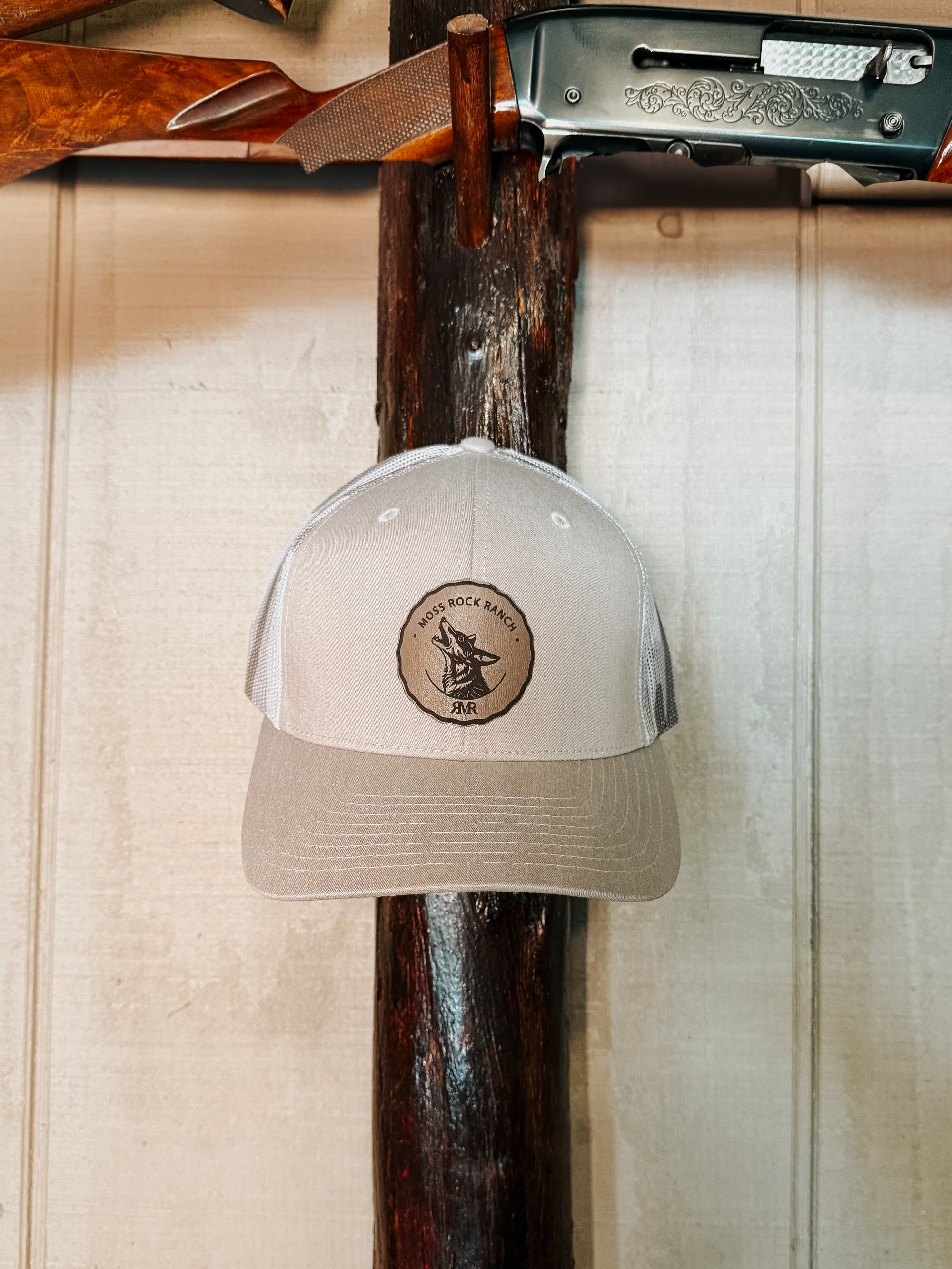 Coyote Cry Hat: Grey