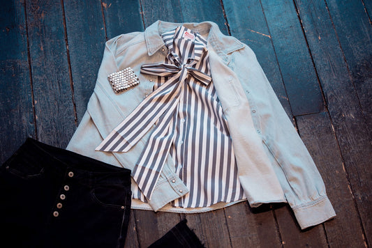 Risen: Long Sleeve Denim Look Button Down