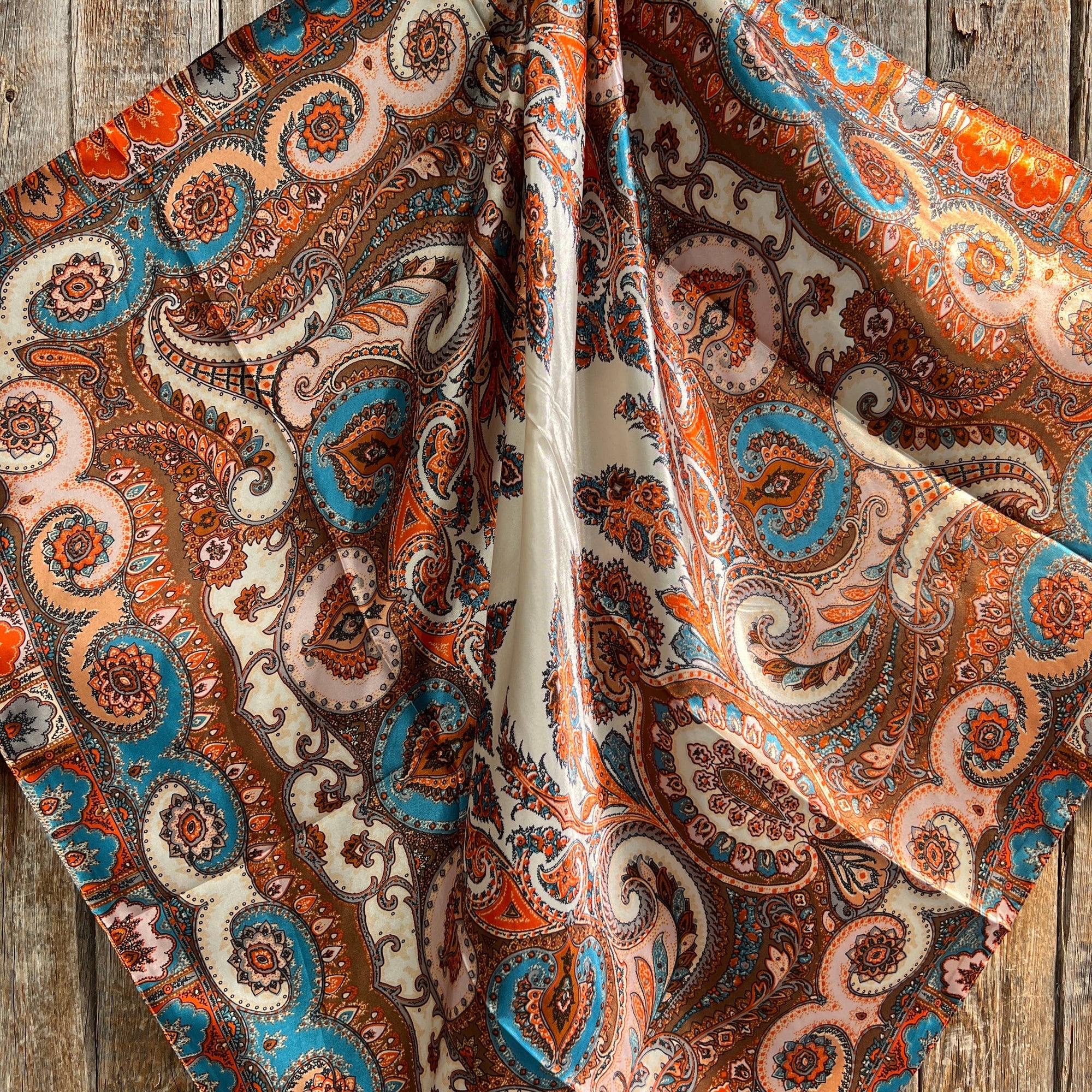 Tan &amp; Cream Paisley Wild Rag