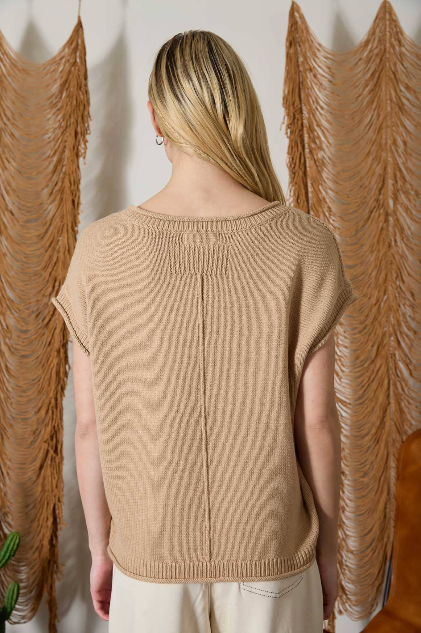 WESTERN EMBROIDERY SHORT SLEEVE KNIT SWEATER: DARK BROWN