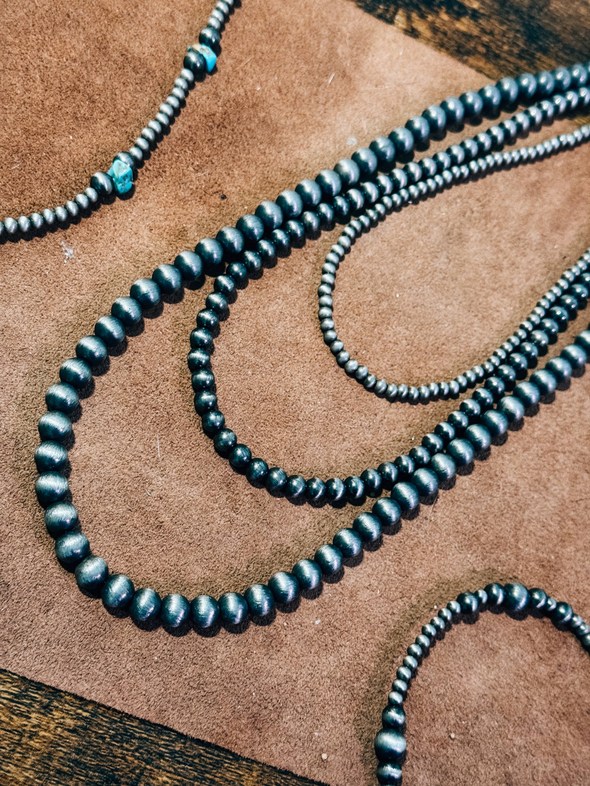 Faux Silver Beaded Navajo Pearl Strand Stackable Necklace: 24 in / 8 mm